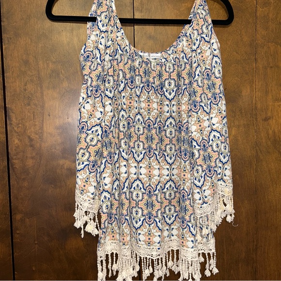 Fun Patterned Blouse - Picture 2 of 3